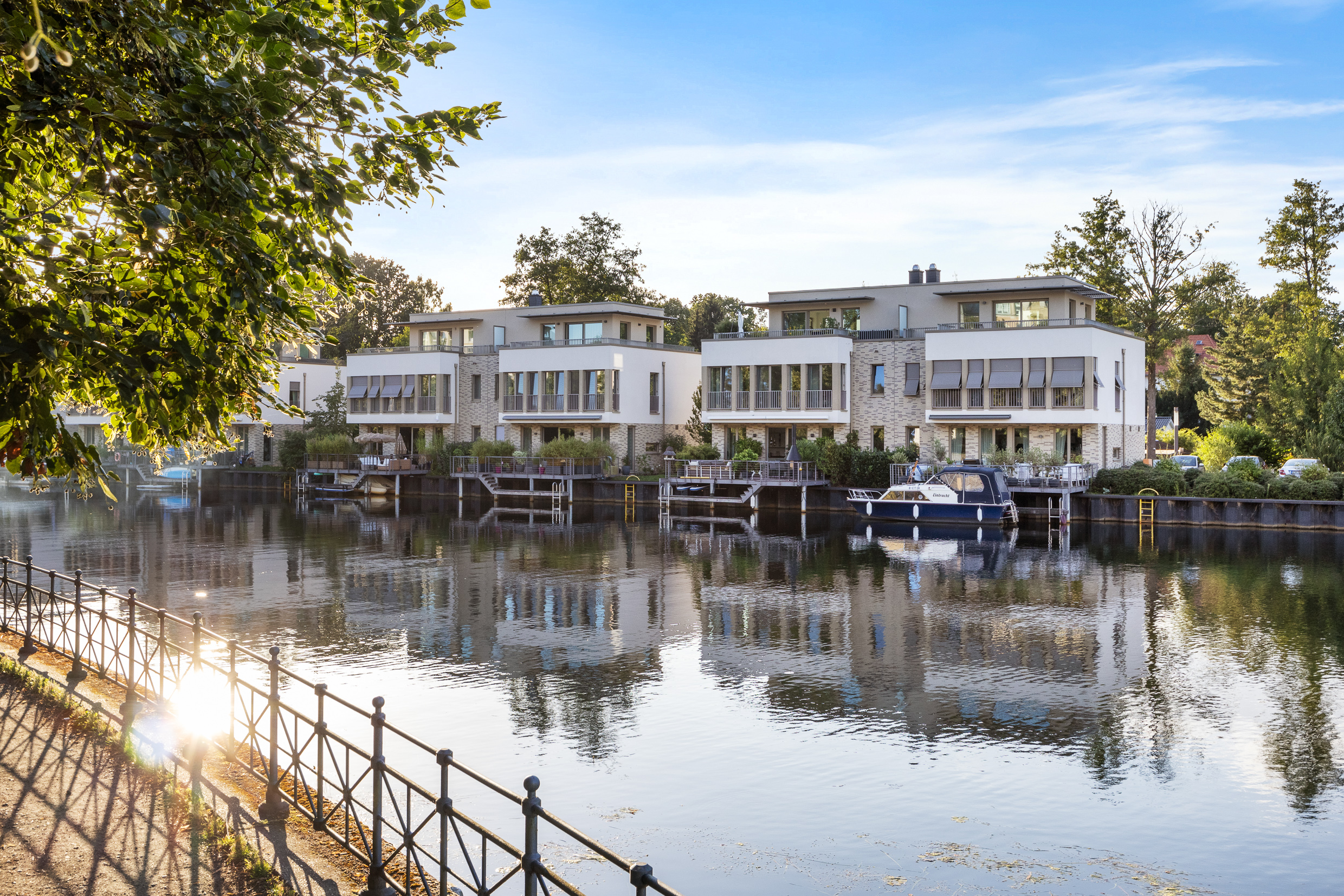 wohnen am Tegeler See, Villa mit privatem Bootssteg